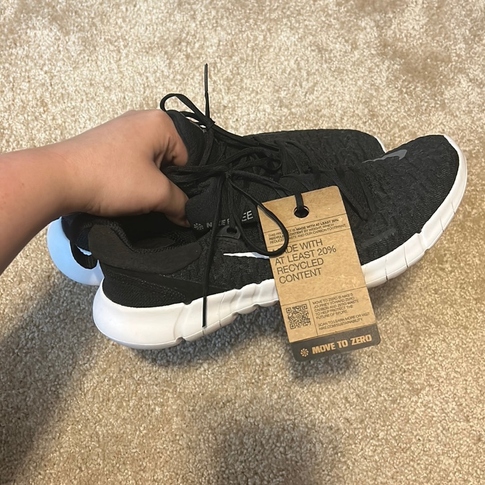 BNWT Nike Free Run 5.0 Men's size 7 or 40EU